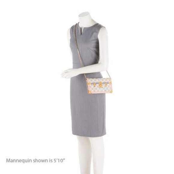 SOLD Louis Vuitton Damier Azur Crossbody - Picture 7 of 8